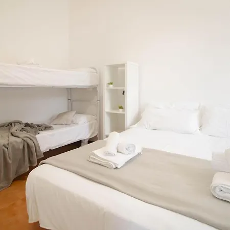 13 Posti - Wifi Ac Parking 5 Min Dal Mare