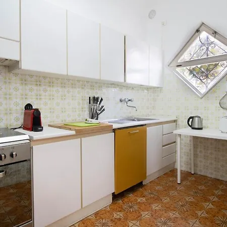 13 Posti - Wifi Ac Parking 5 Min Dal Mare